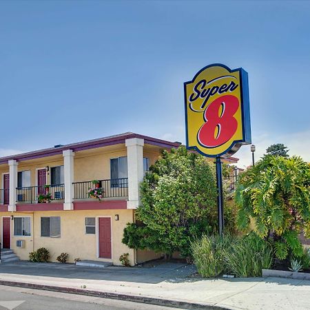 Super 8 By Wyndham Santa Cruz Beach Boardwalk Dış mekan fotoğraf